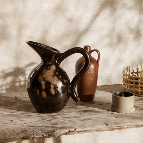 Verso Jug