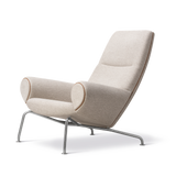 Hans J. Wegner Queen Chair